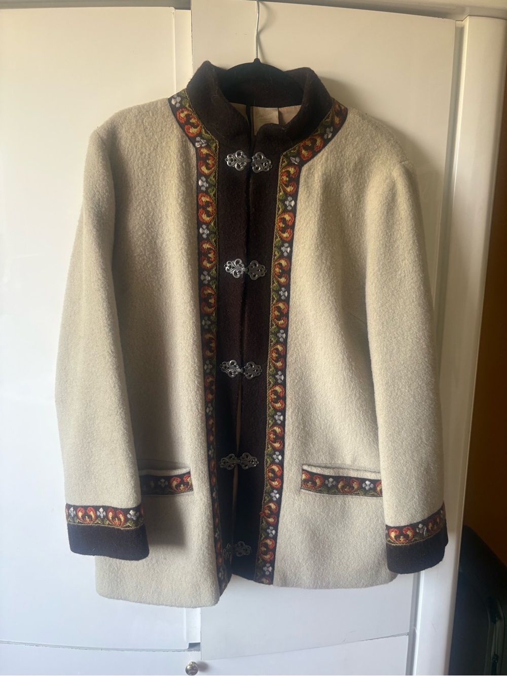 Wool Ivory Folk Trim Jacketu